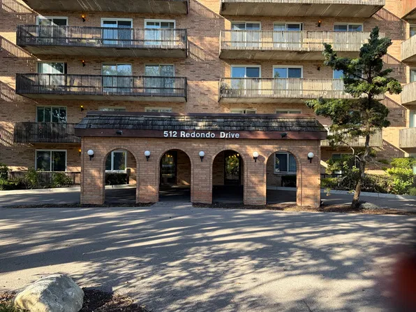 512 Redondo Dr APT 411, Downers Grove, IL 60516