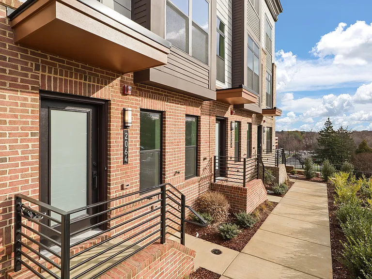 2064 Tysons Ridgeline Rd — Photo 5