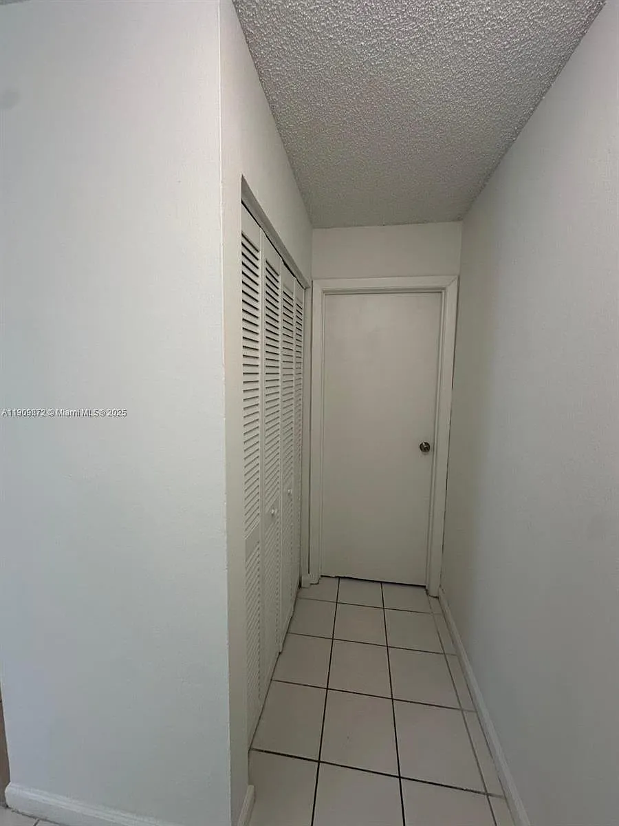 Building Photo - 505 NW 177th St #235