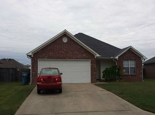 1640 Jackson Dr, Conway, AR 72032
