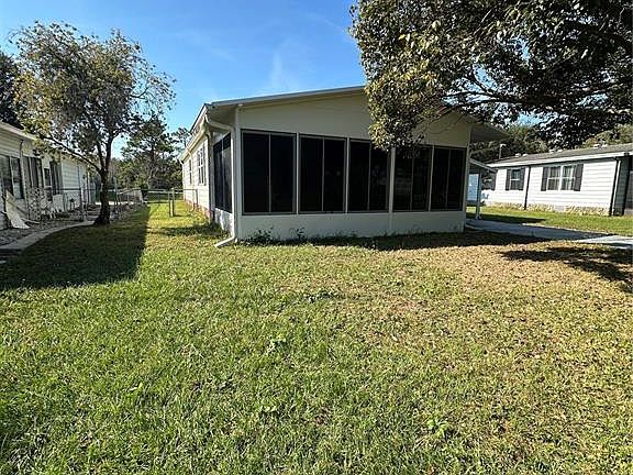 2nd image of 2706 Cranmoor Dr
