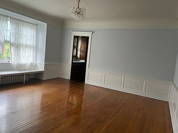 5th image of 1060 Parker St #2
