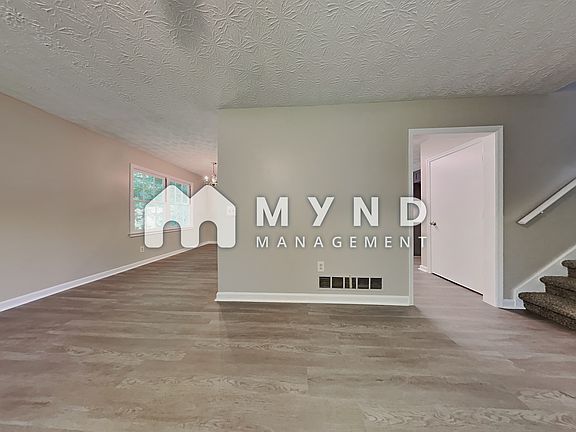 2nd image of 860 Wells Cir SE