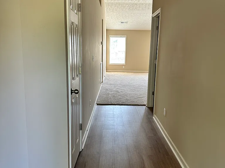 3944 Winthrop Dr — Photo 6