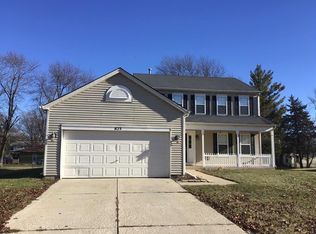 823 N Commonwealth Ave, Aurora, IL 60506