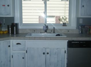 403 Erie St, Woodville, OH 43469