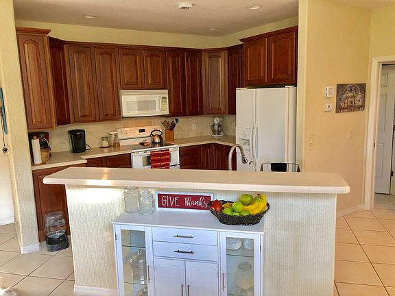 2nd image of 770 Baytree Dr