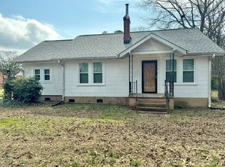 5 W Marion Rd, Greenville, SC 29617