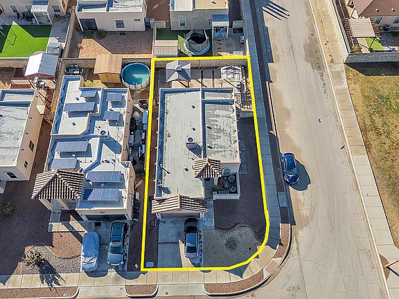 4th image of 14390 Loma Chica Dr