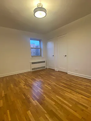 Rented by Queens Apartments Realty LLC | media 2