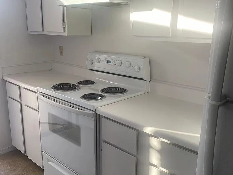 6425 E Avalon St #2 — Photo 3