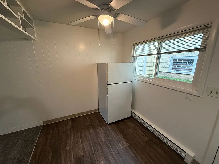 233 Kearney St S — Photo 4