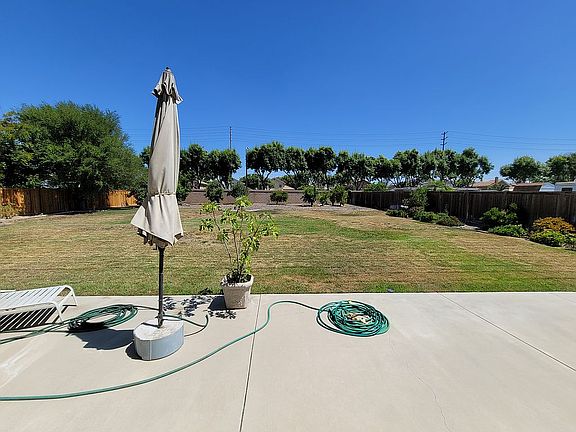 3rd image of 6824 Weeping Willow Ct