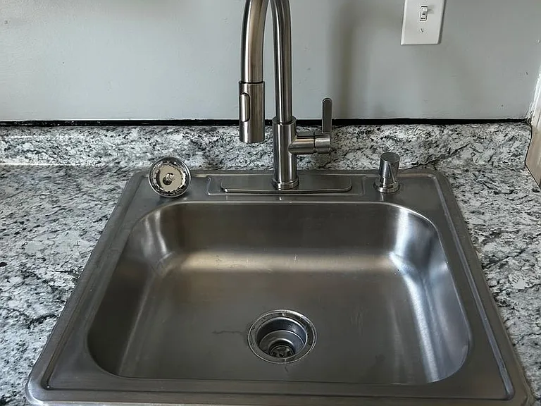 1008 Fairview Ave — Photo 6