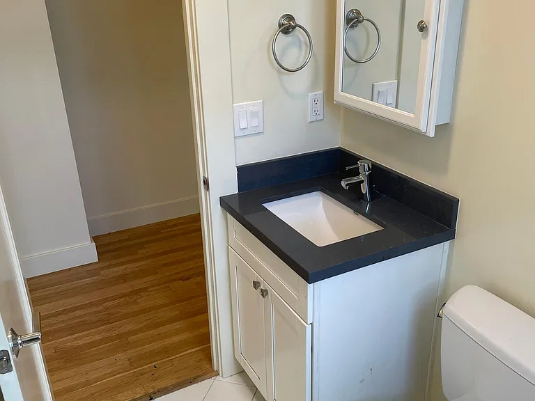1525 Spruce St #22 — Photo 19
