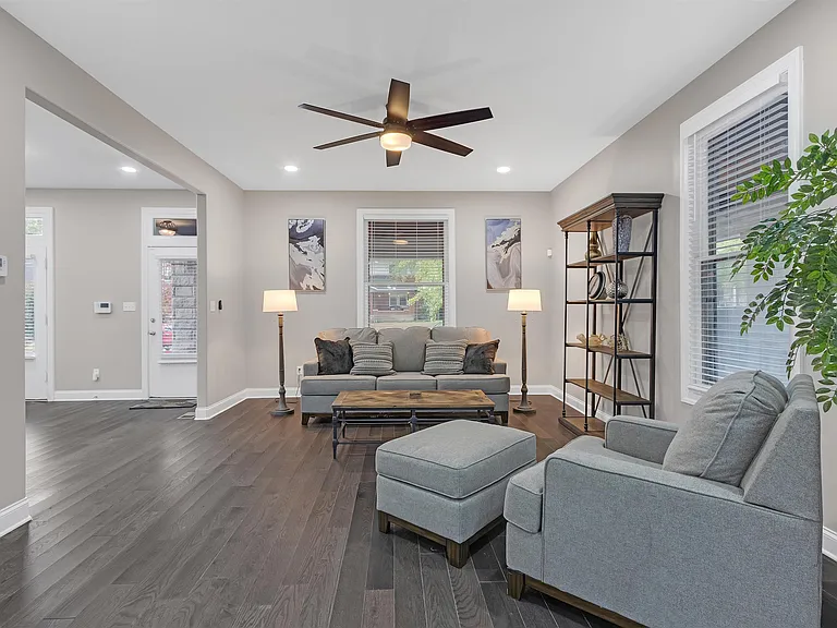 1295 Vinton Ave — Photo 5