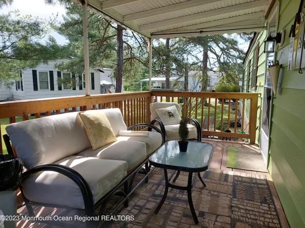 19 Eagle Drive, Whiting, NJ 08759