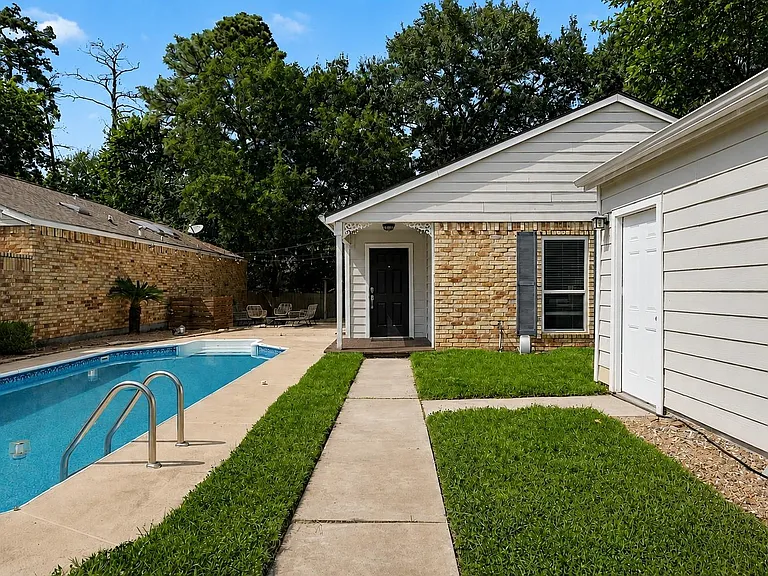 69 Wind Whisper Ct — Photo 3