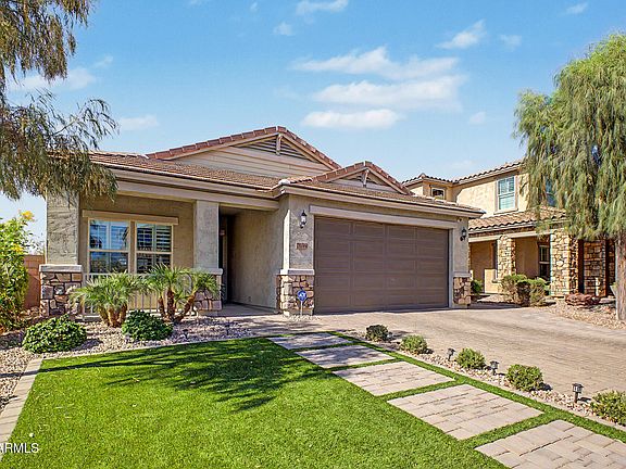 4th image of 2694 E RUNAWAY BAY Place