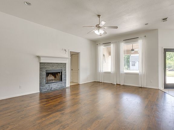5th image of 116 Cinnamon Ct