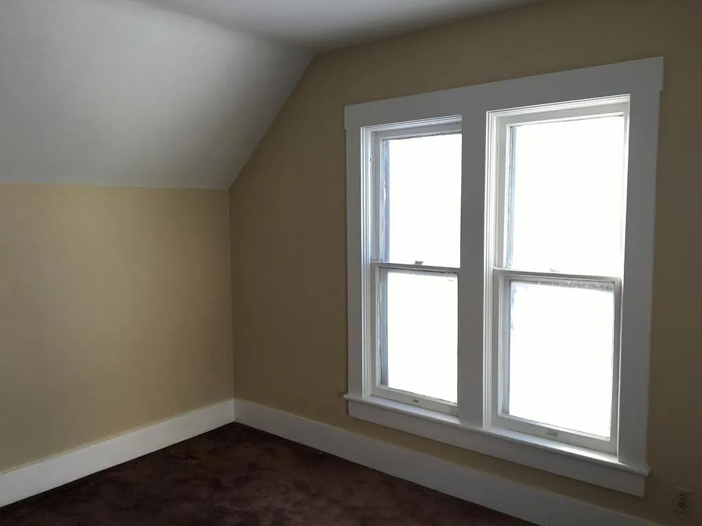 1009 Cedar St — Photo 3