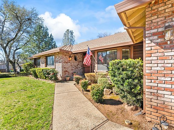 2nd image of 3708 Millbrae Rd