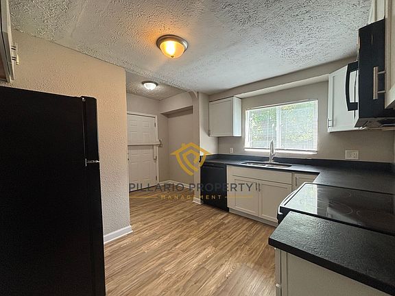3rd image of 645 N Oxford St