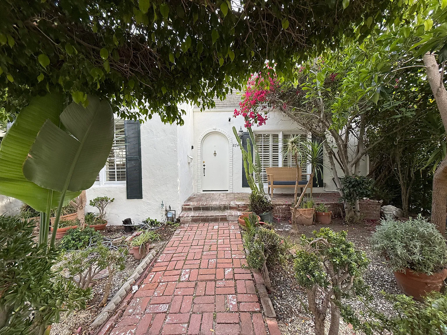 2 bed, 1300 sqft, $6,700 — Photo 3