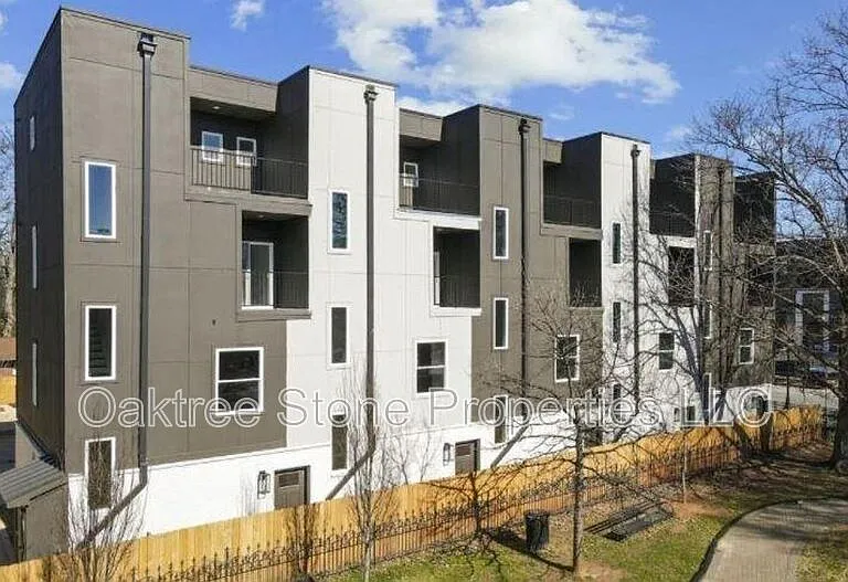 456 Parkway Dr #6 — Photo 21