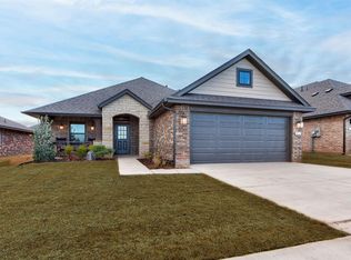 4832 Sand Lily Ln, Edmond, OK 73034