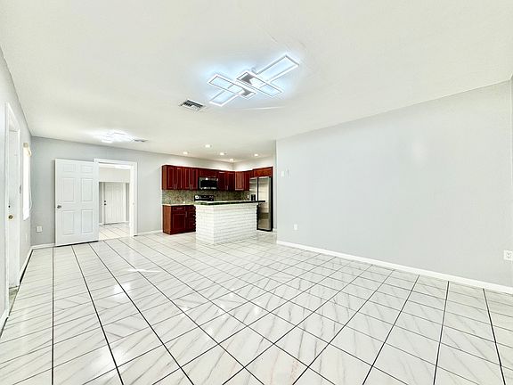 5th image of 1135 NW 131st St