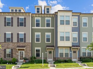9002 Shady Pines Dr, Urbana, MD 21704
