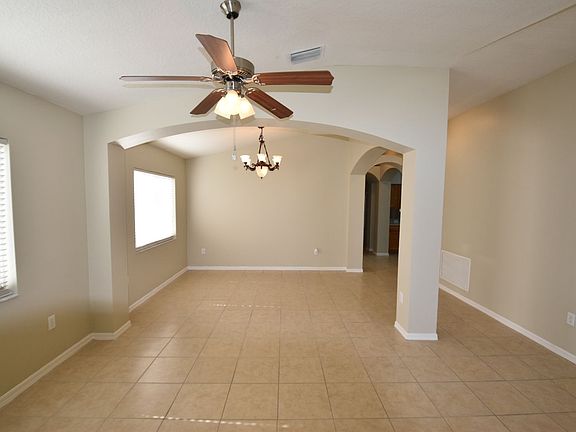 5th image of 25744 Aldus Dr