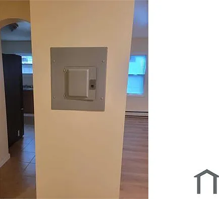 373 Walnut St #1 — Photo 8