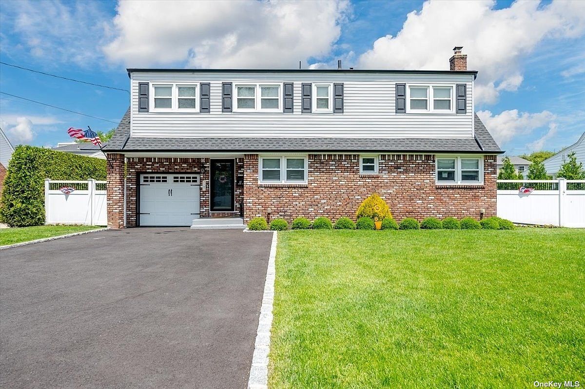 117 Concord Street, Westbury, NY 11590 Zillow