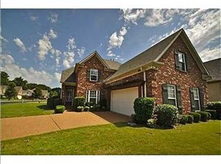 5194 S Newton Oak Cir, Memphis, TN 38117