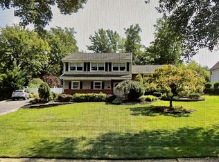 349 Willow Way, Clark, NJ 07066