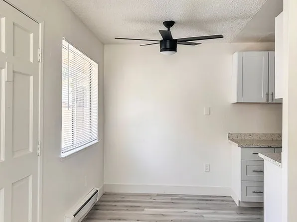 1050 43rd Ave #15, Sacramento, CA 95822