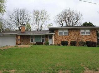 201 Beverly Ln, Collinsville, IL
