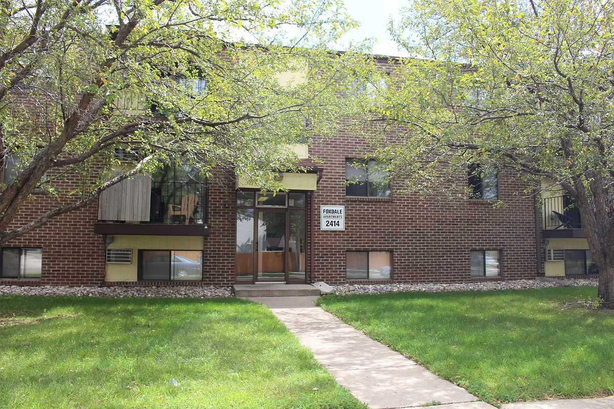 Building Photo - 2414 17th St S