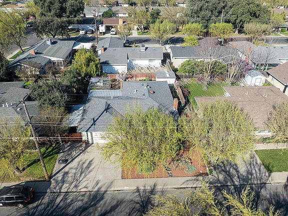 2nd image of 1509 Sandalwood Dr