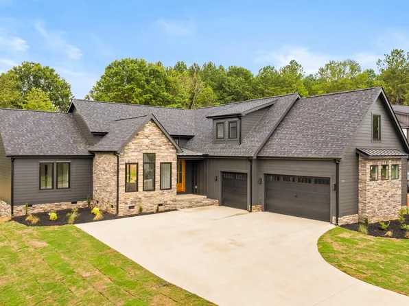 161 Harkness Ln, Campobello, SC 29322
