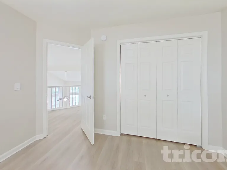 1105 Glendevon Cir — Photo 10