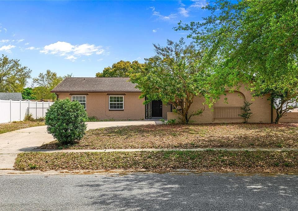 1st image of 31 Winding Ridge Rd