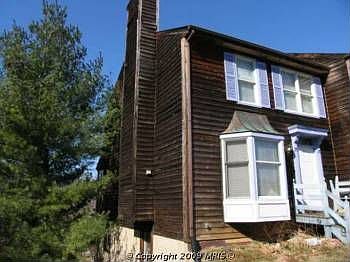1st image of 70 Fairfax St