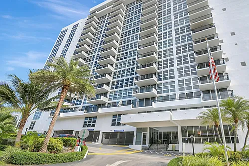 531 N Ocean Blvd #805 Photo 1