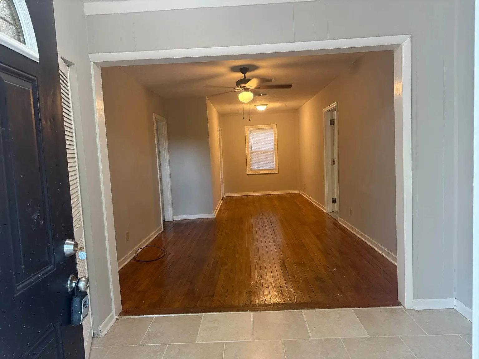 4 bed, 1442 sqft, $2,100 — Photo 2