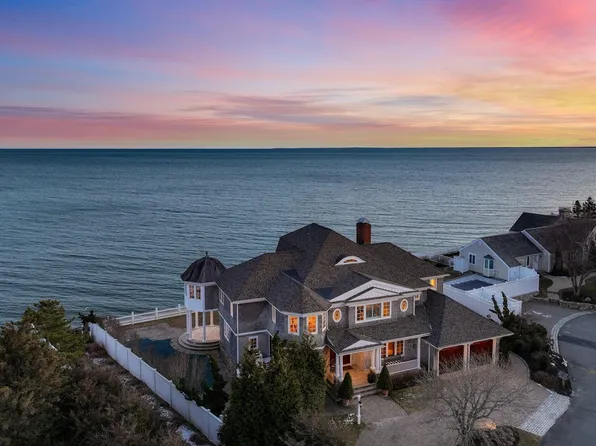 70 Triton Way, Mashpee, MA 02649