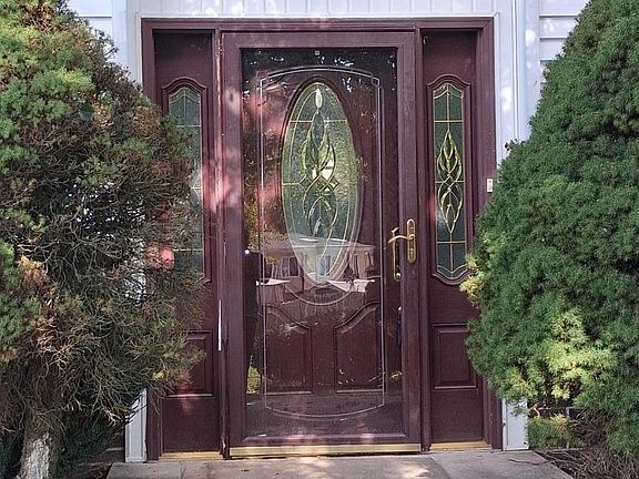 4th image of 168 Butternut Ct
