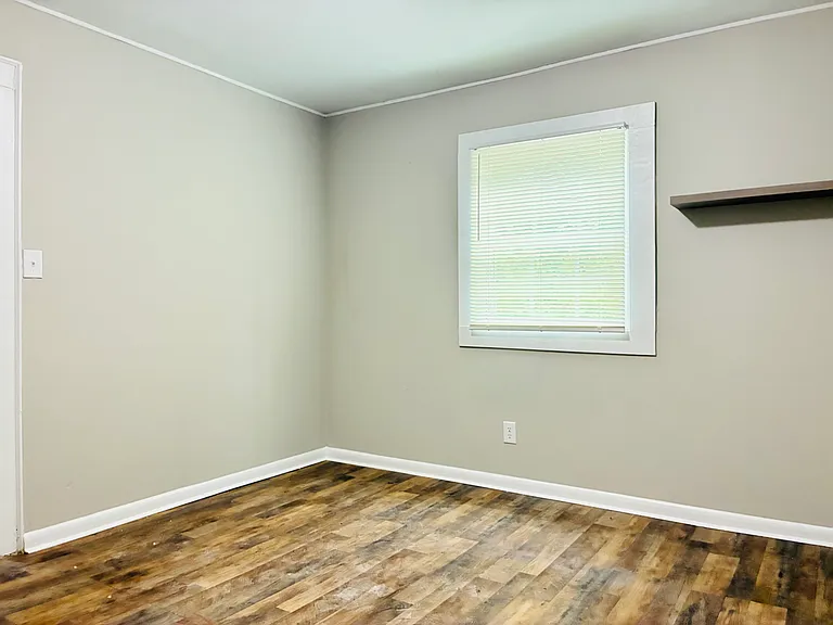 602 Park Ave — Photo 17